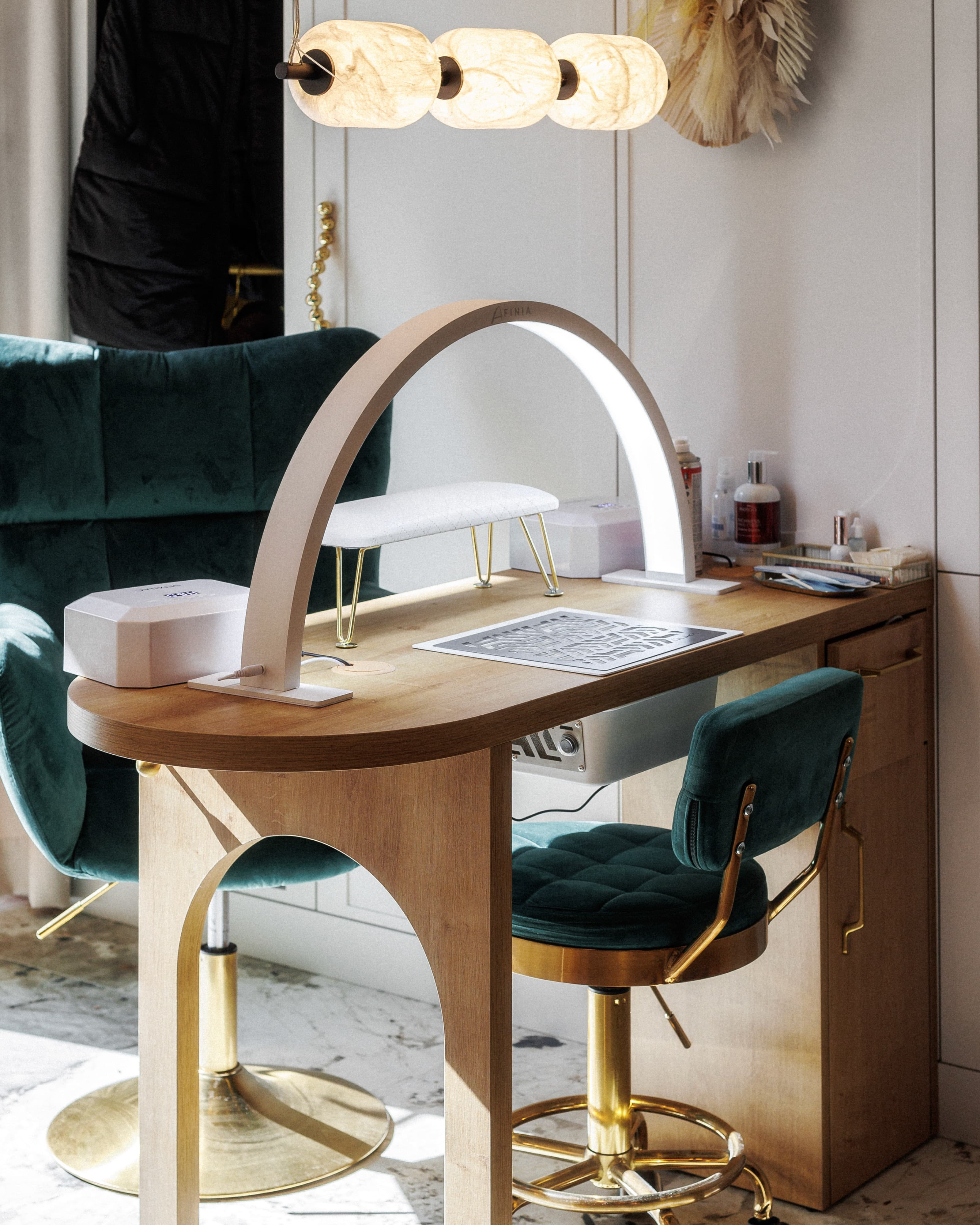 stanowisko manicurzystki w health and beauty w krakowie