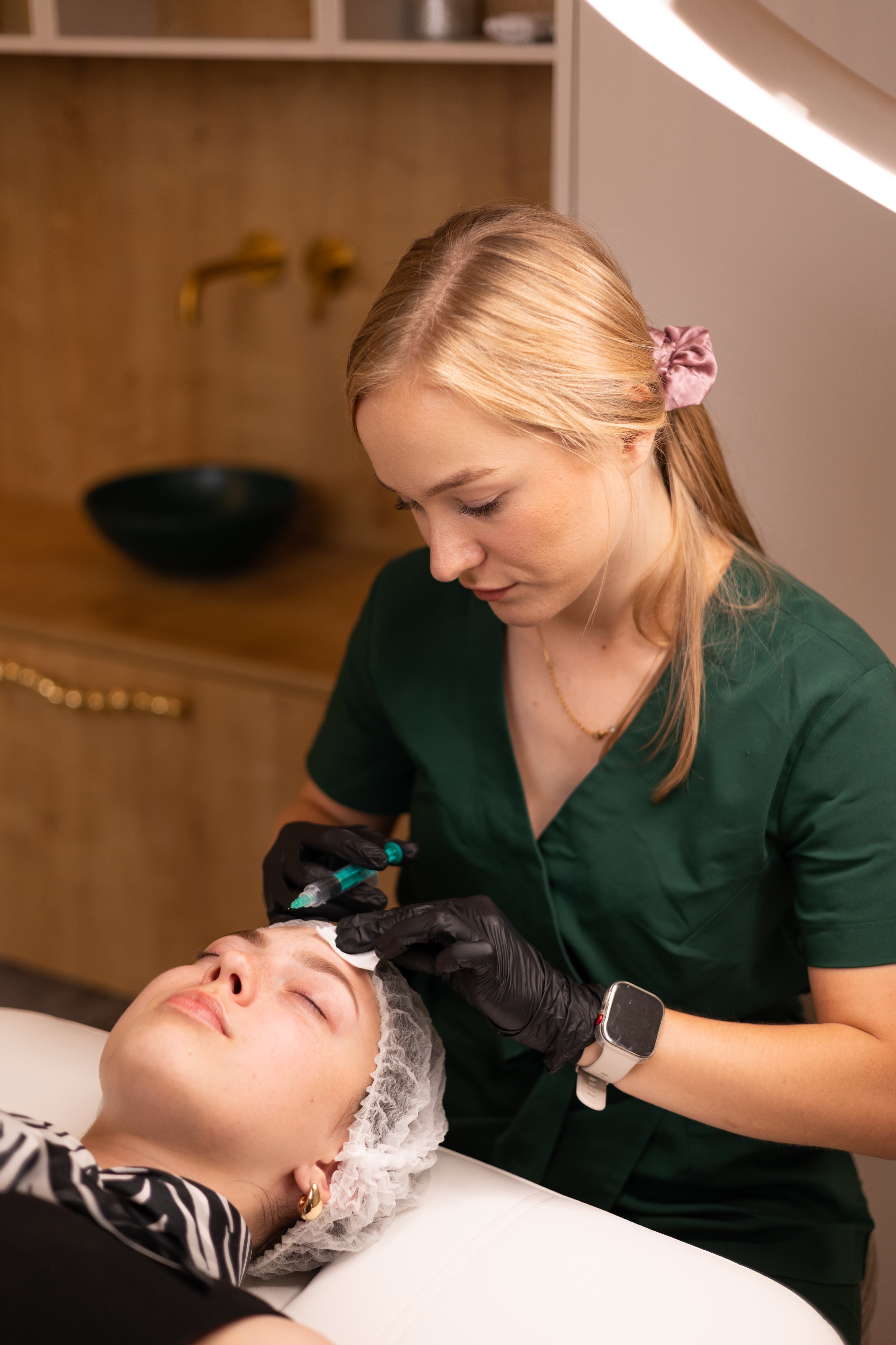 mezoterapia igłowa w salonie kosmetycznym w Krakowie