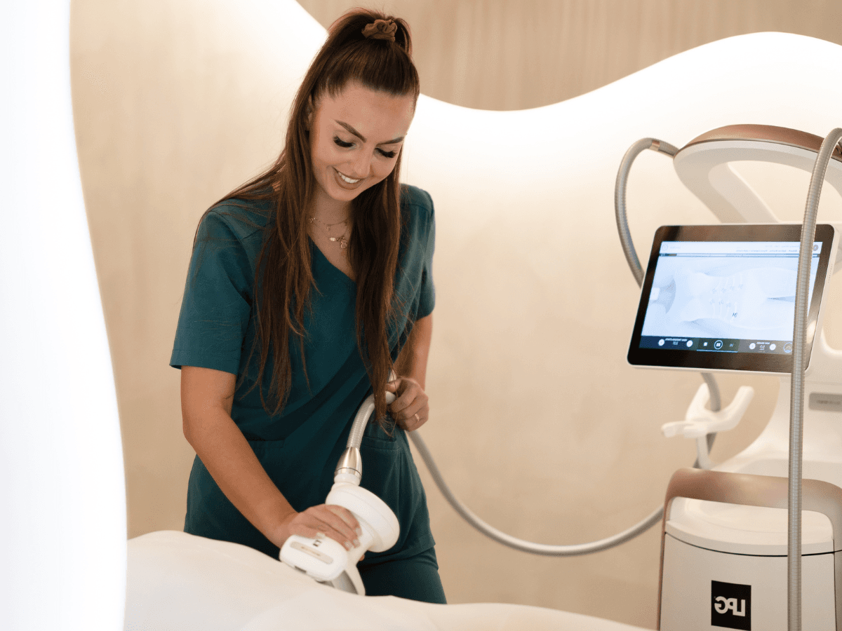 zabieg endermologii w salonie kosmetycznym Health & beauty w Krakowie