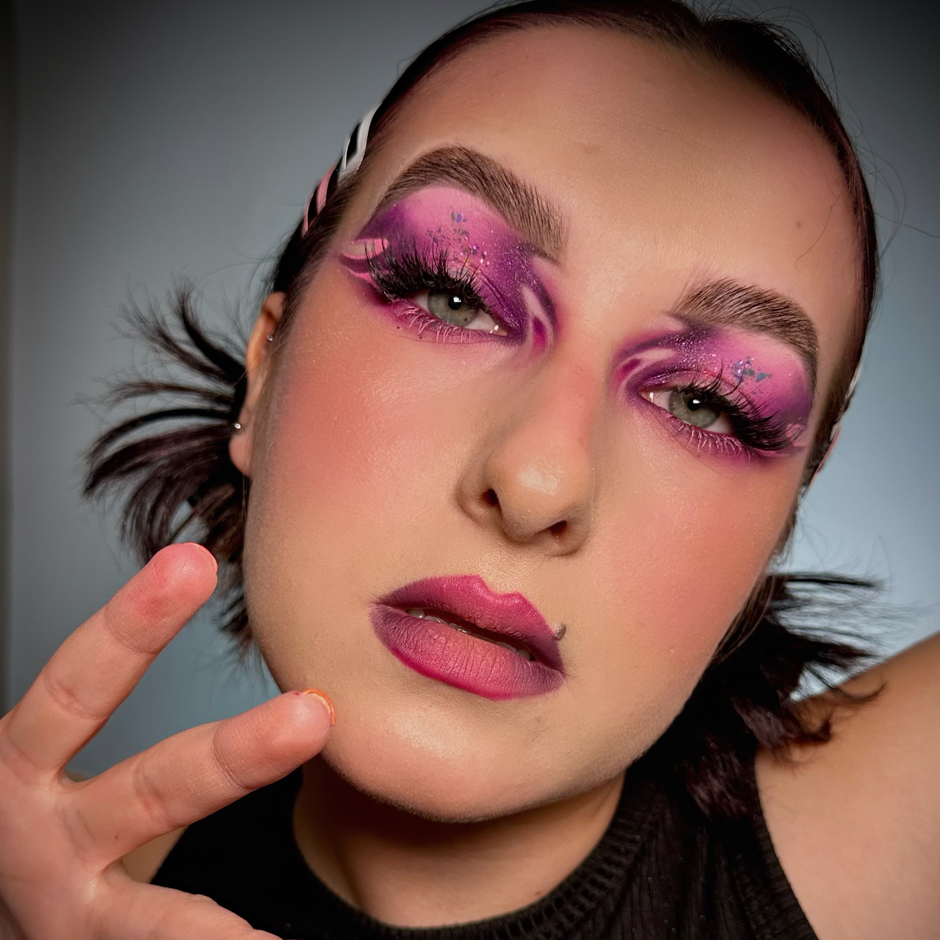 makijaż wieczorowy intensywe kolory