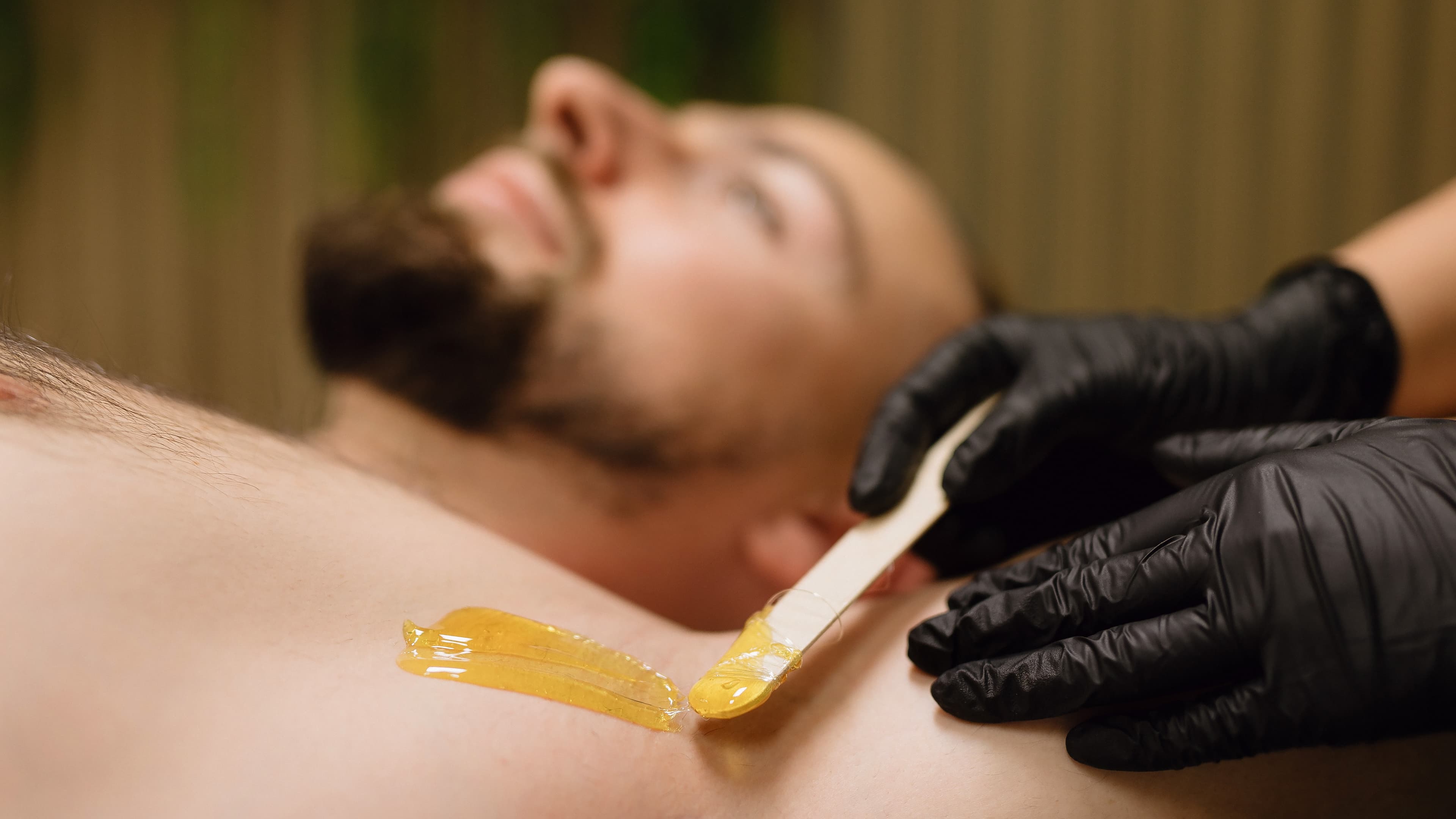 depilacja woskiem w salonie piękności w krakowie