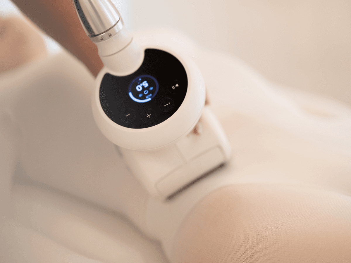 w trakcie zabiegu endermologii w salonie urody Health & beauty w Krakowie