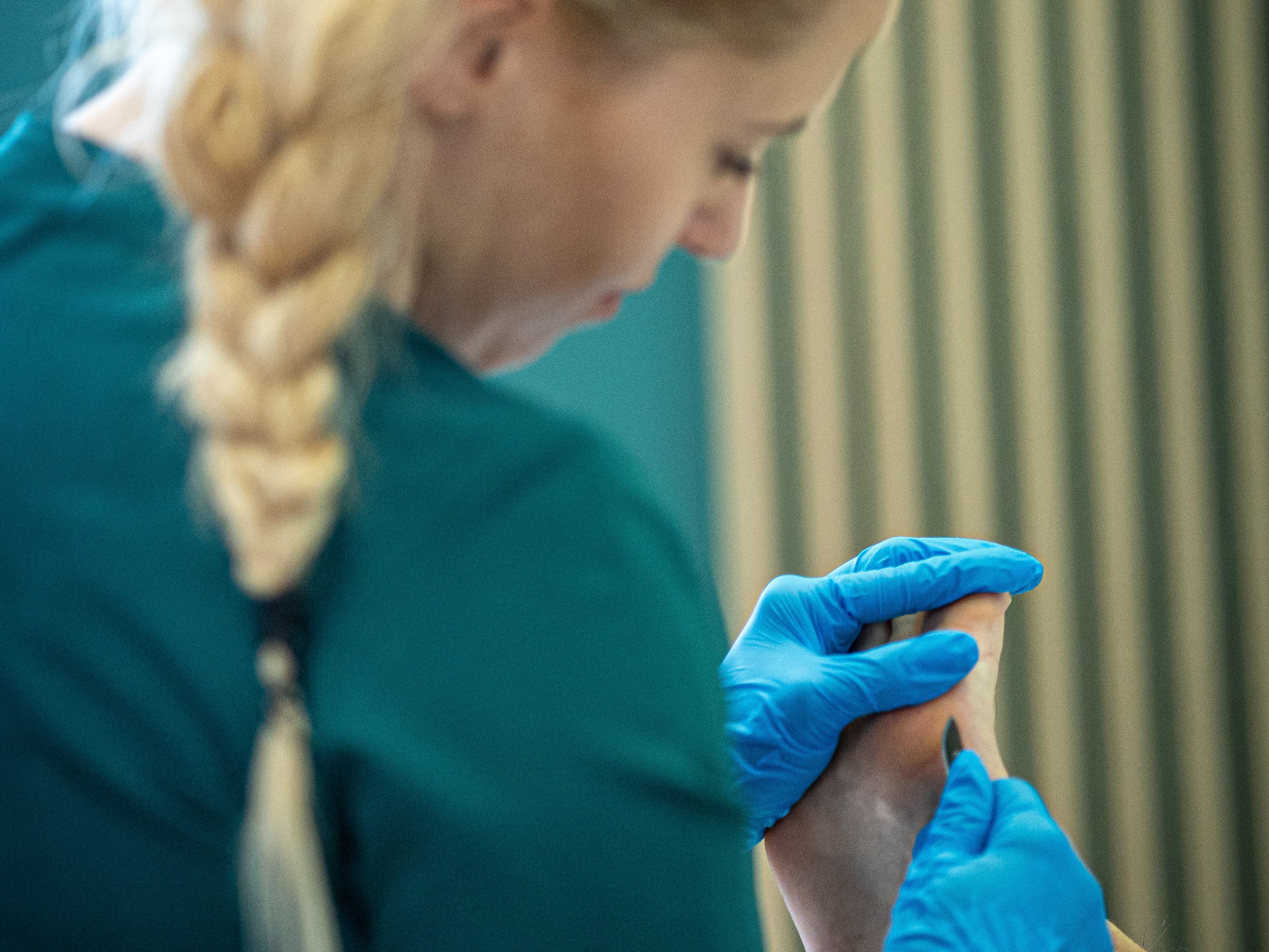 Podczas pedicure podologicznego w Krakowie