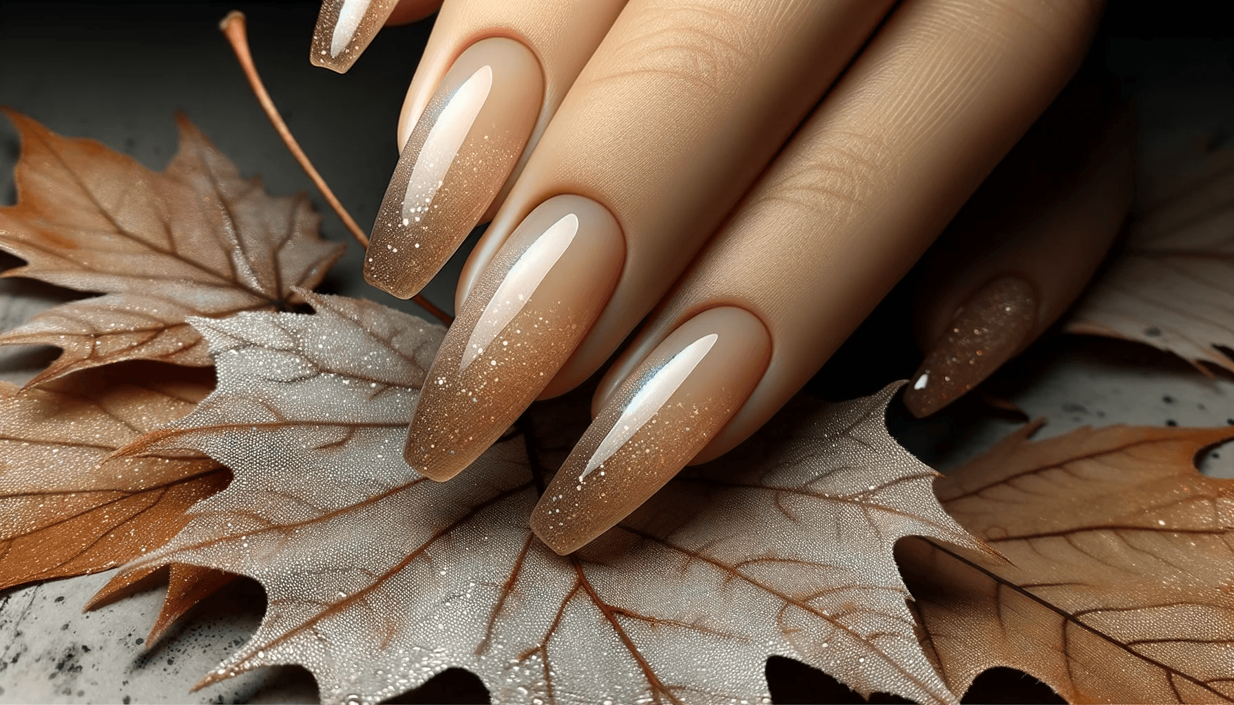 paznokcie jesienne brokat